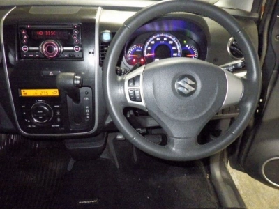 SUZUKI WAGON R STINGRAY