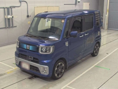 DAIHATSU WAKE