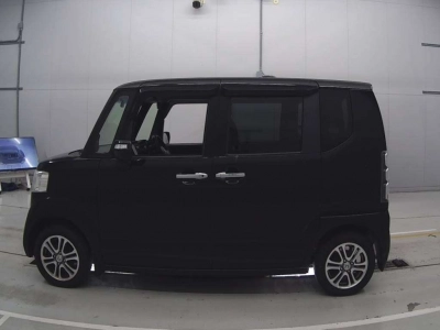 HONDA N BOX +