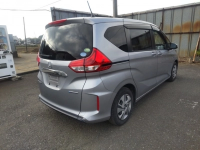 HONDA FREED+