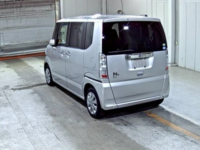 HONDA N BOX +