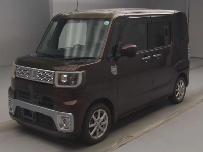 DAIHATSU WAKE