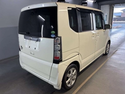 HONDA N BOX +