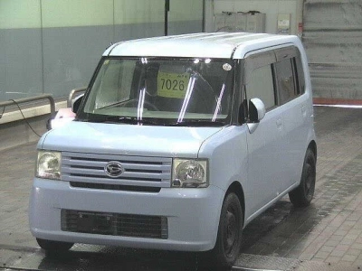 DAIHATSU MOVE CONTE