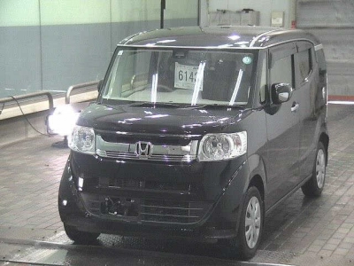 HONDA N-BOX SLASH