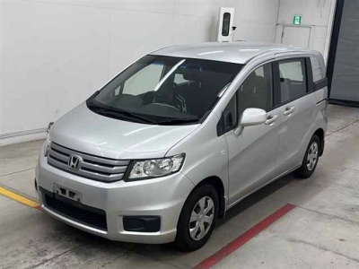 HONDA FREED SPIKE