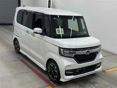 HONDA N BOX CUSTOM