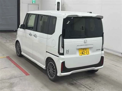 HONDA N BOX CUSTOM