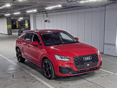 AUDI Q2