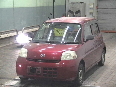 DAIHATSU ESSE