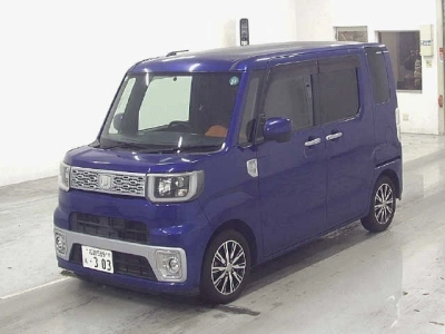 DAIHATSU WAKE