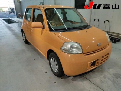 DAIHATSU ESSE