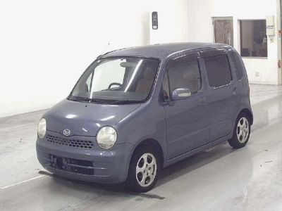 DAIHATSU MOVE LATTE
