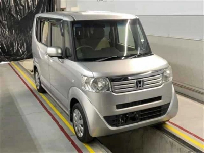 HONDA N BOX +