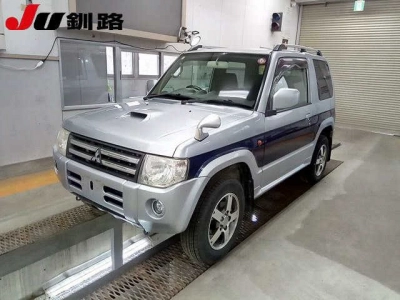 MITSUBISHI PAJERO MINI