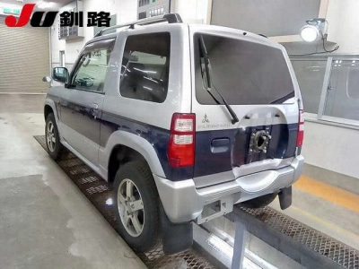MITSUBISHI PAJERO MINI