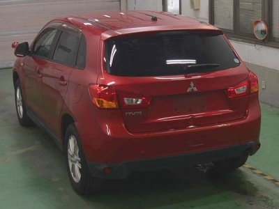 MITSUBISHI RVR