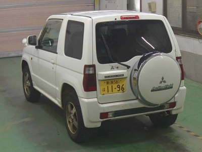 MITSUBISHI PAJERO MINI