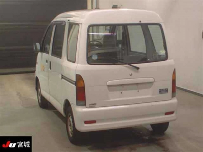 DAIHATSU HIJET VAN