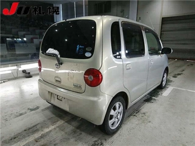 DAIHATSU MOVE LATTE