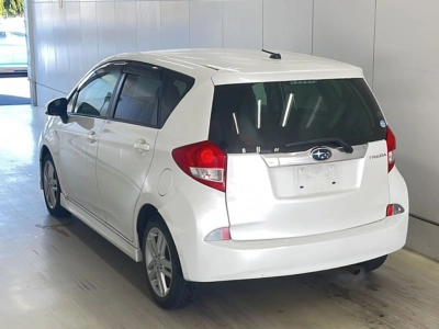 SUBARU TREZIA