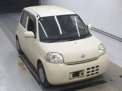 DAIHATSU ESSE