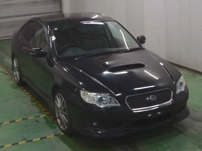 SUBARU LEGACY B4
