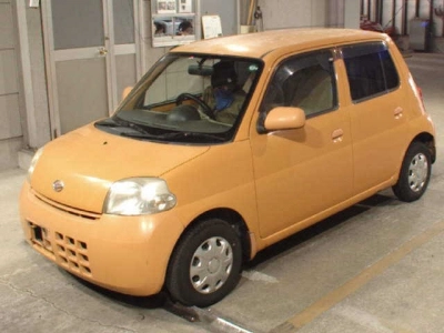 DAIHATSU ESSE