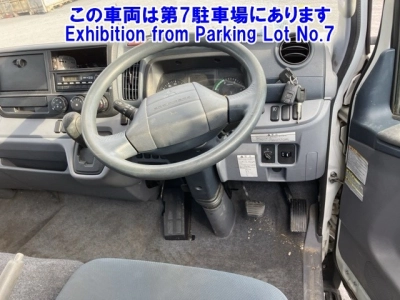 MITSUBISHI CANTER