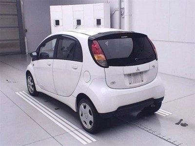 MITSUBISHI I