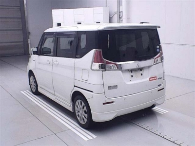 MITSUBISHI DELICA D:2