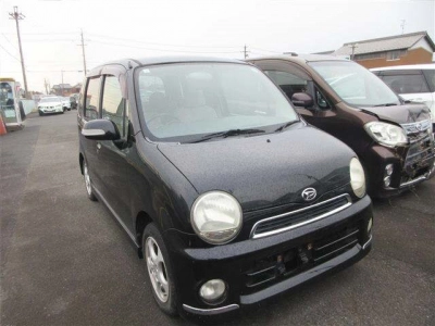DAIHATSU MOVE LATTE