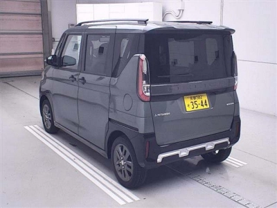 MITSUBISHI DELICA MINI
