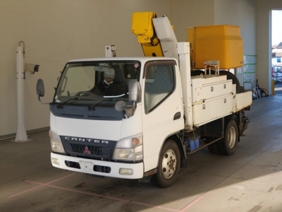 MITSUBISHI CANTER