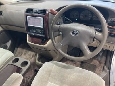 TOYOTA GRANVIA