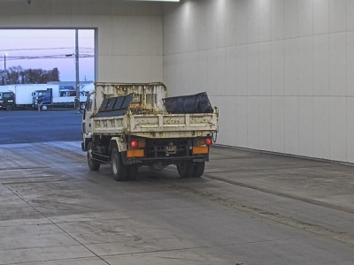 MITSUBISHI FUSO FIGHTER MIGNON