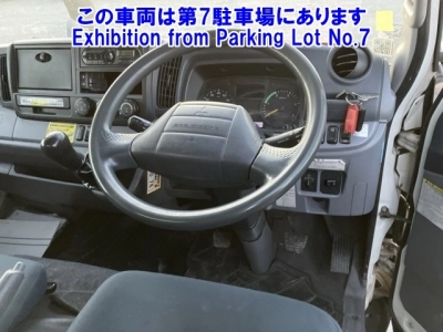 MITSUBISHI CANTER