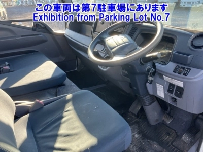 MITSUBISHI CANTER