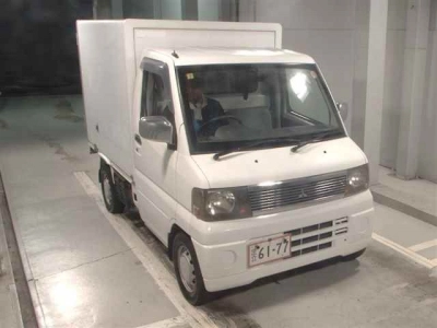 MITSUBISHI MINICAB