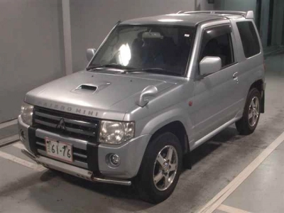MITSUBISHI PAJERO MINI
