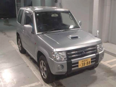MITSUBISHI PAJERO MINI