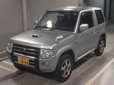 MITSUBISHI PAJERO MINI