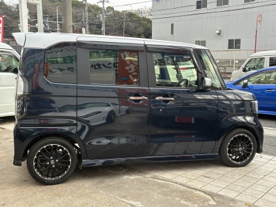 HONDA N BOX CUSTOM