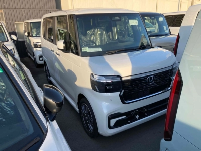 HONDA N BOX CUSTOM
