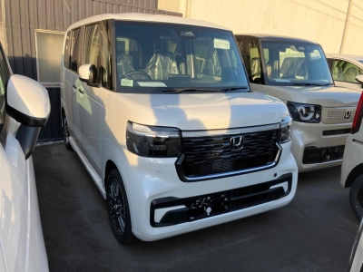 HONDA N BOX CUSTOM