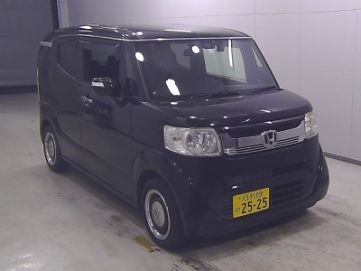HONDA N-BOX SLASH