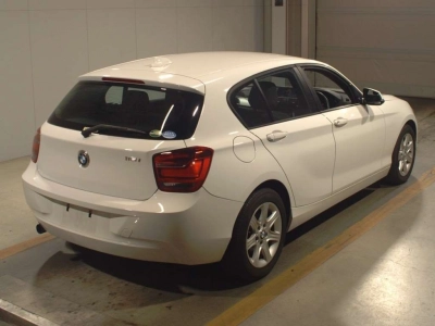 BMW 1 SERIES