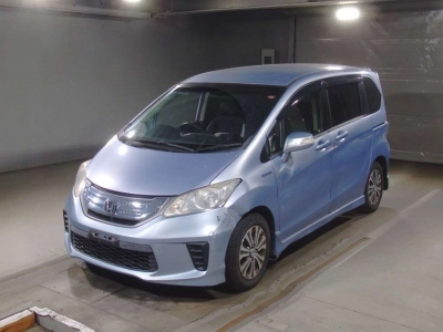 HONDA FREED HYBRID