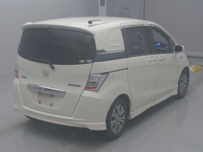 HONDA FREED SPIKE HYBRID