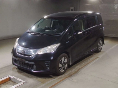 HONDA FREED HYBRID